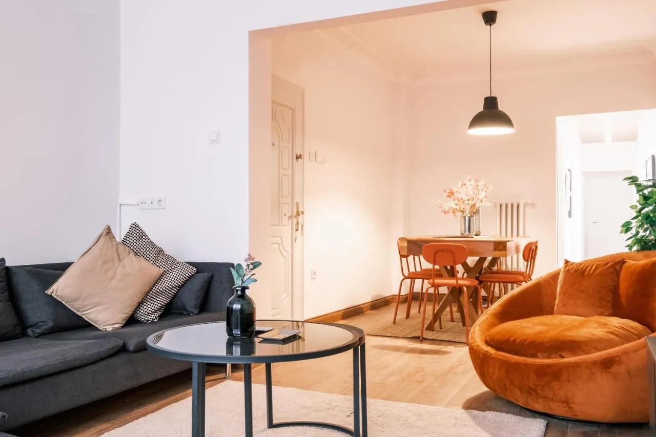 Apartment Flat With Closed Balcony 5 Min To Citys Nisantasi Istanbul